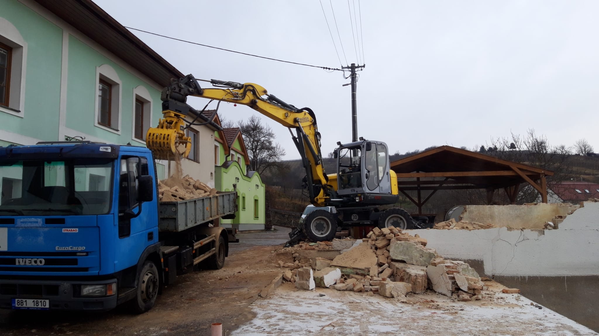 Odvoz a likvidace sutí a výkopků